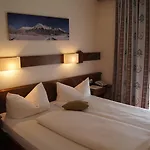 Gänsleit Hotel 3*