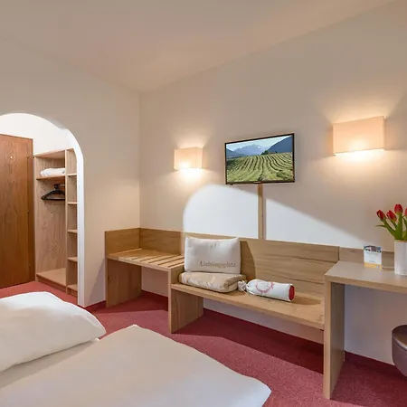 Hotel Gaensleit 3*